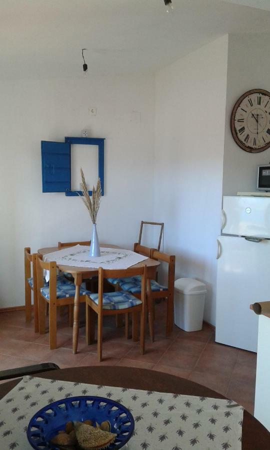 Apartmani Sikic Метайна Экстерьер фото